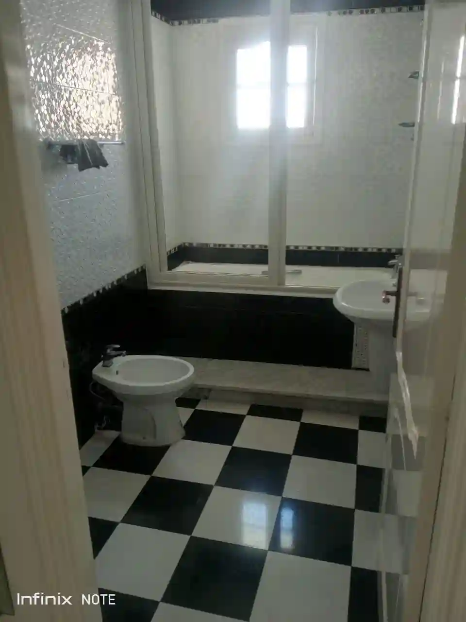 Spacieux s3 bon Etat h Sousse à Hammam Sousse - Vue 2