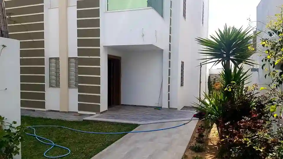 Villa s+4 Avec Piscine à Hammamet Nord - Vue 2