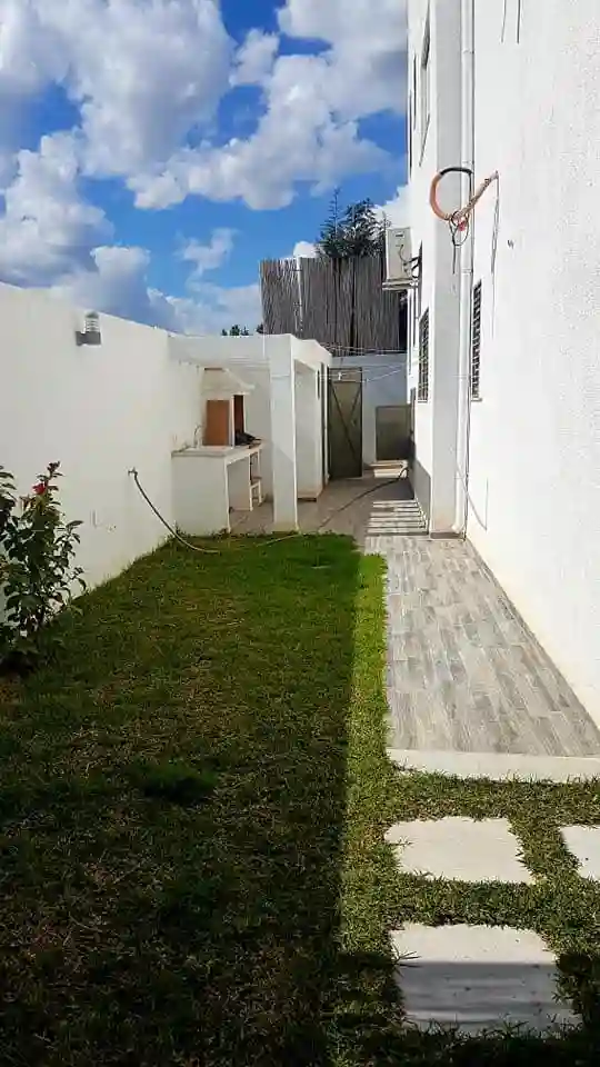 Villa s+4 Avec Piscine à Hammamet Nord - Vue 3