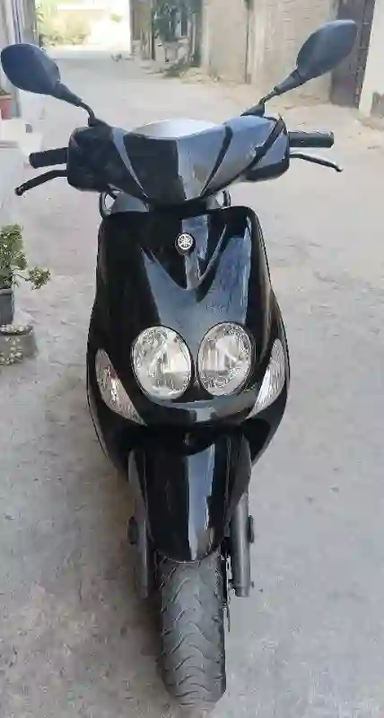 Moto Yamaha Yn50
