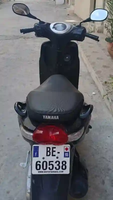 Moto Yamaha Yn50 - Vue 2