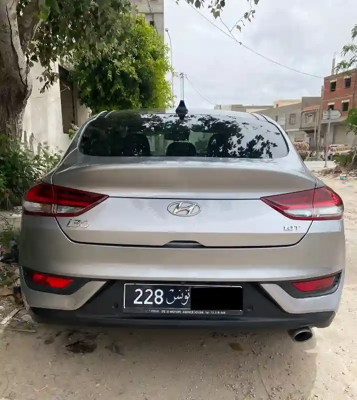 Hyundai I30 Essence 2022 - Vue 3