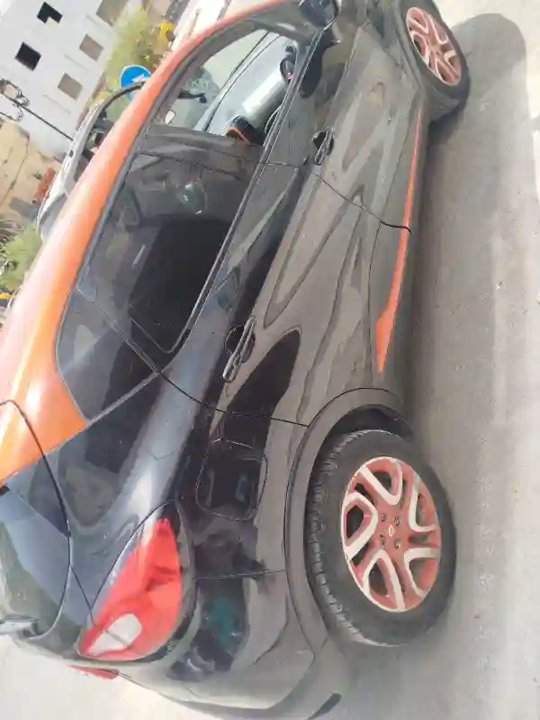 Renault Captur Essence 2016 - Vue 4