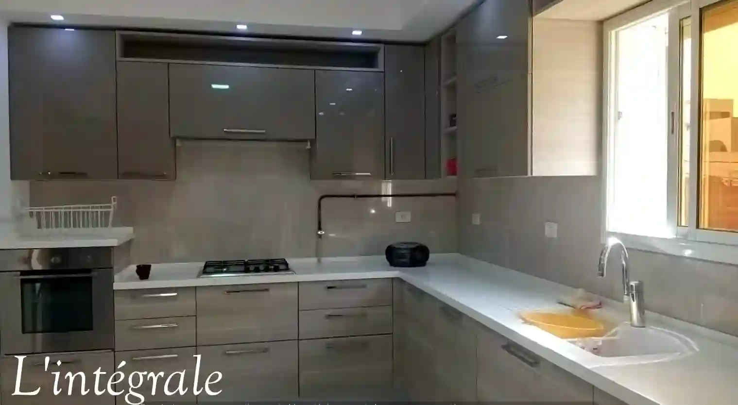 Belle Villa Avec Deux Niveaux Indépendants à Cite El Ghazala 1