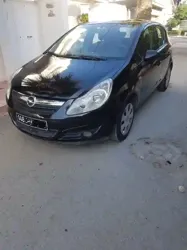 Opel Corsa Essence 2010