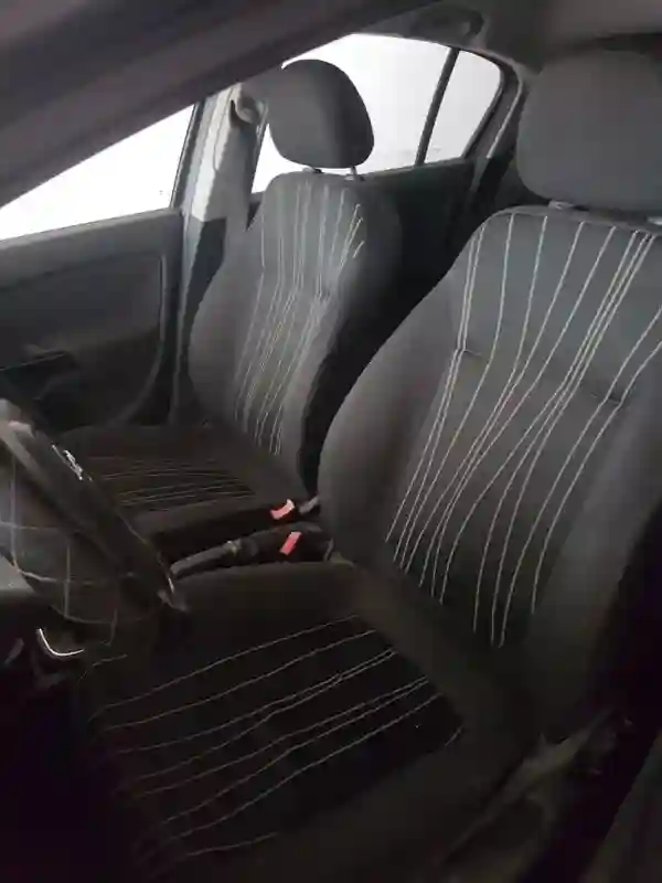 Opel Corsa Essence 2010 - Vue 7