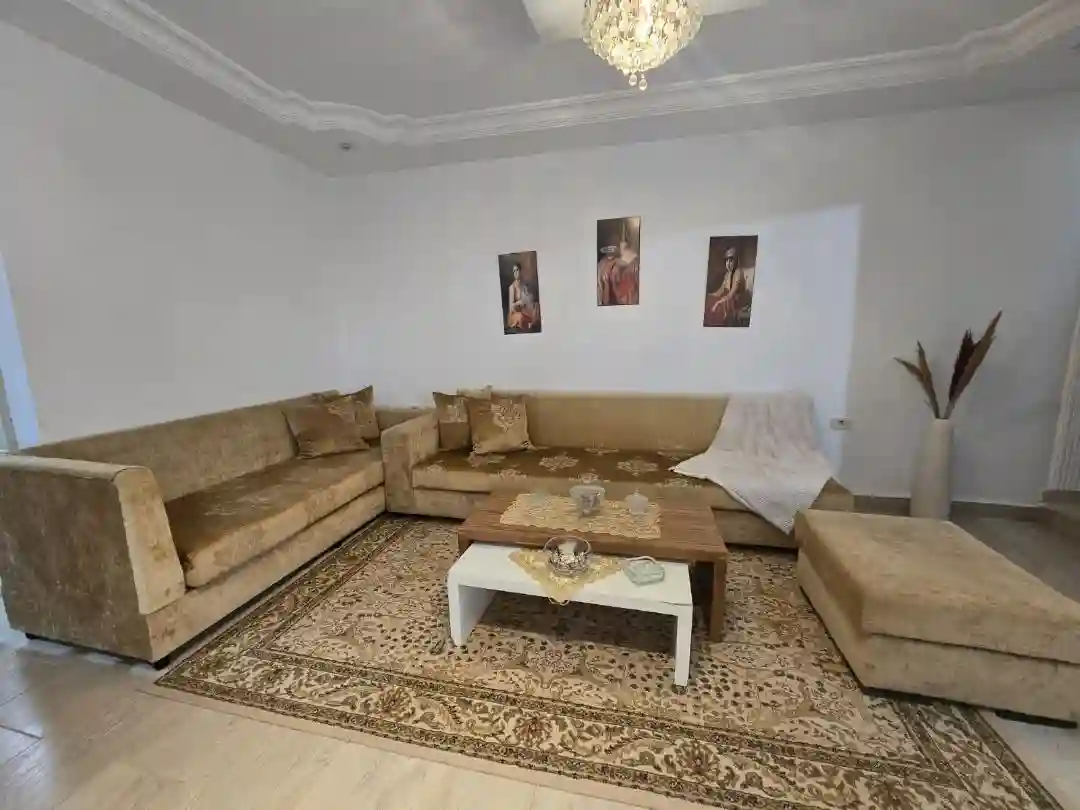 Villa au Mourouj Trois à El Mourouj - Vue 4