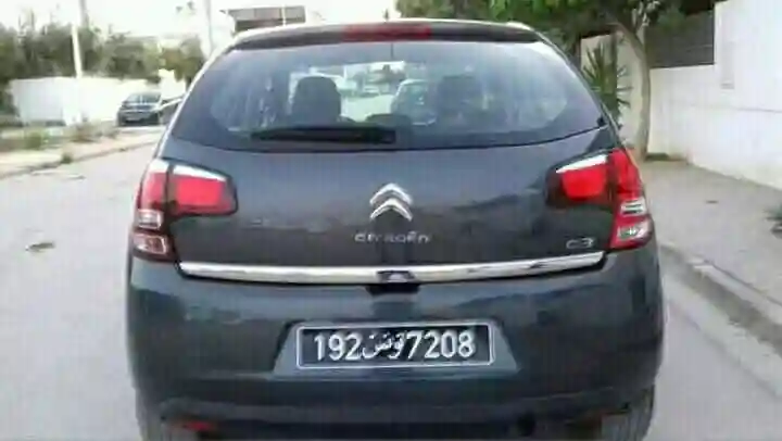 Citroen C3 Essence 2017 - Vue 3