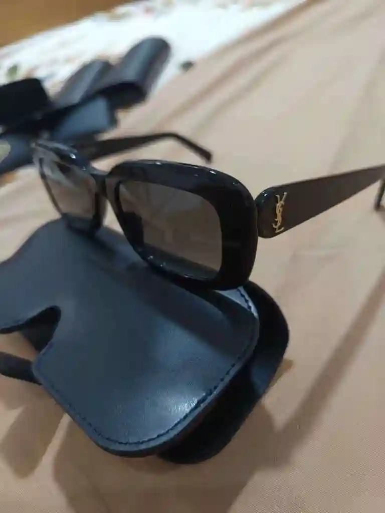 Lunettes Solaires - Vue 1