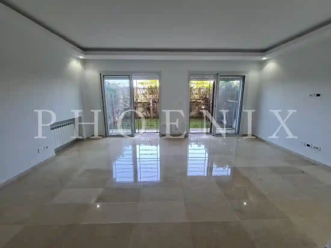 Triplex S4 Moderne Avec Jardin aux JDC - Vue 1