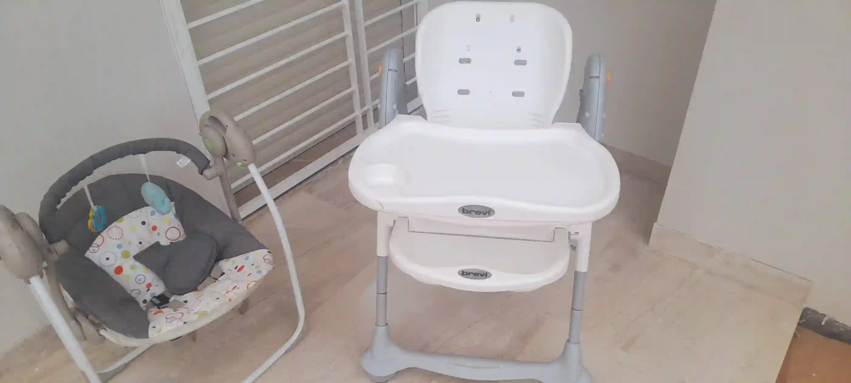 Chaise Bébé et Balançoire