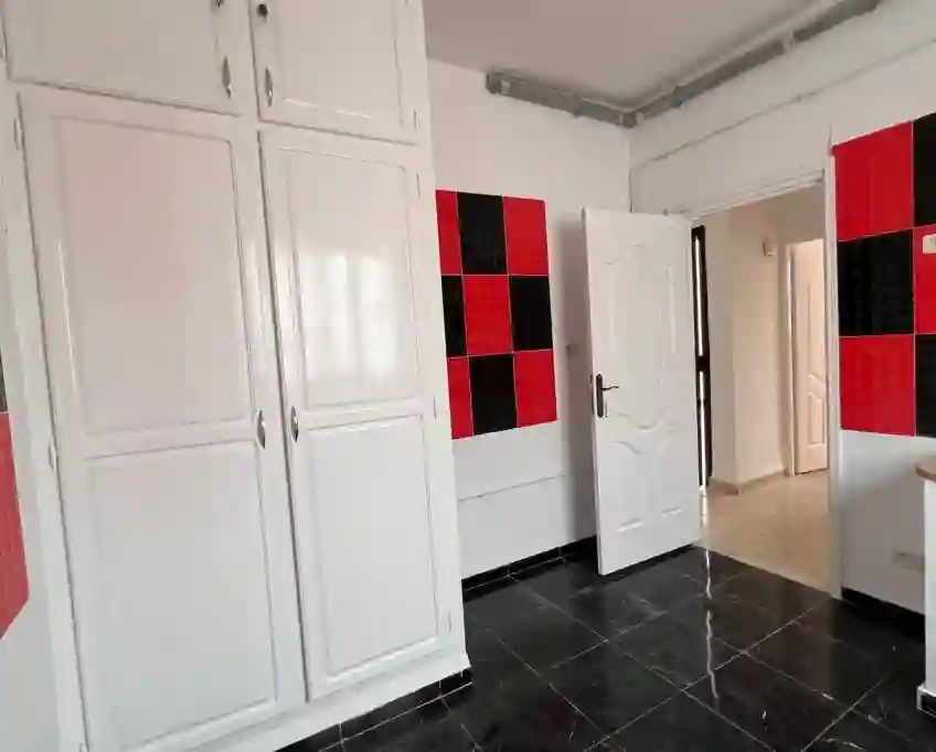 Charmante Maison au 1 Étage