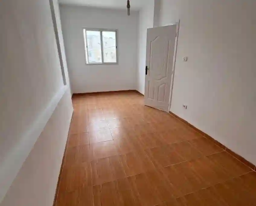 Charmante Maison au 1 Étage - Vue 2