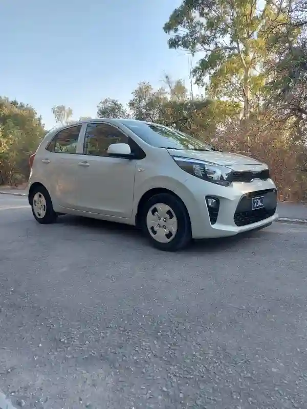 Kia Picanto Essence 2023 - Vue 6