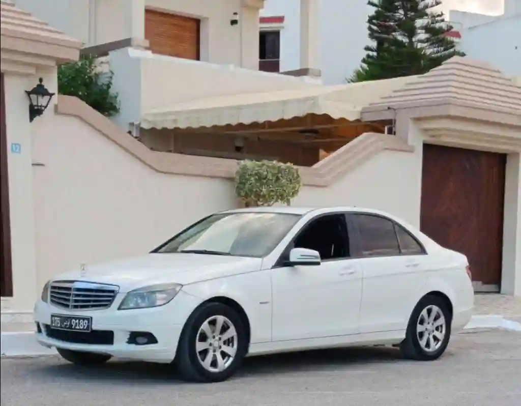 🚘 Mercedes c 180 Kompressor - Vue 7