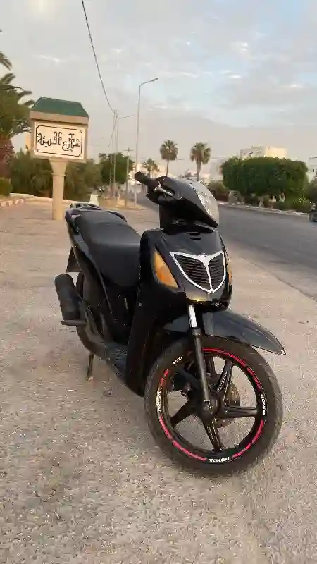 Moto Machlh Rabi Barek