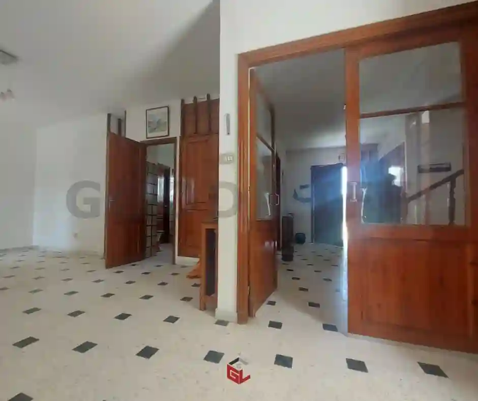 Villa Ariana Supérieur à Ariana - Vue 1