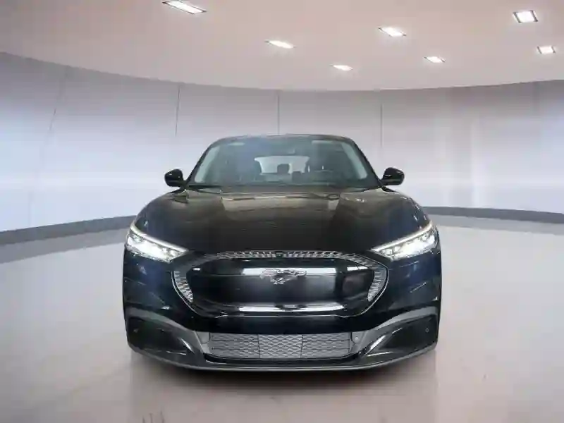 Ford Mustang Electrique 2023 - Vue 4