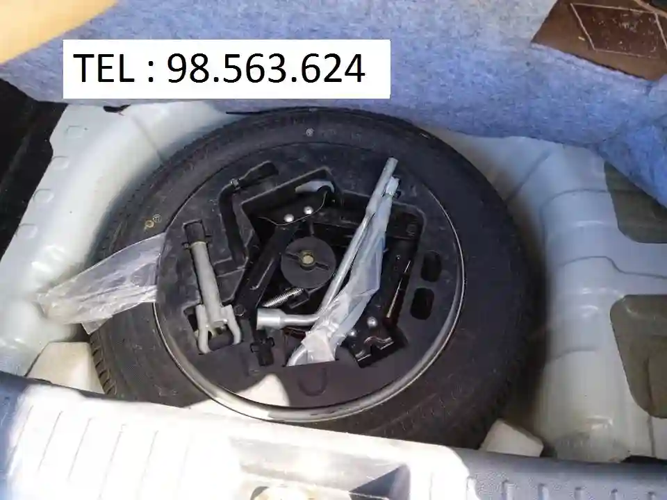 Mahindra Kuv 100 - Vue 3