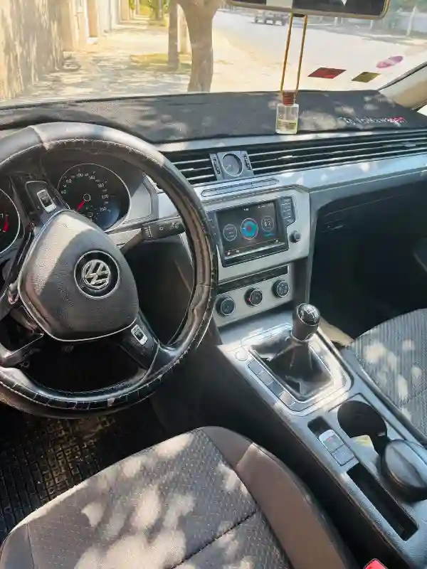 Volkswagen Passat Essence 2016 - Vue 1