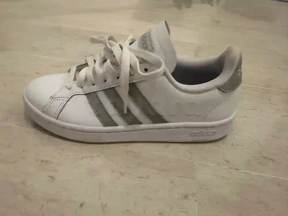 Chaussures Adidas