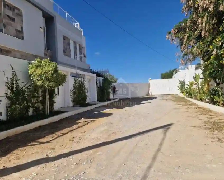 Terrain Constructible de 520 m² à Mrezga à Vendre 51355351 - Vue 4