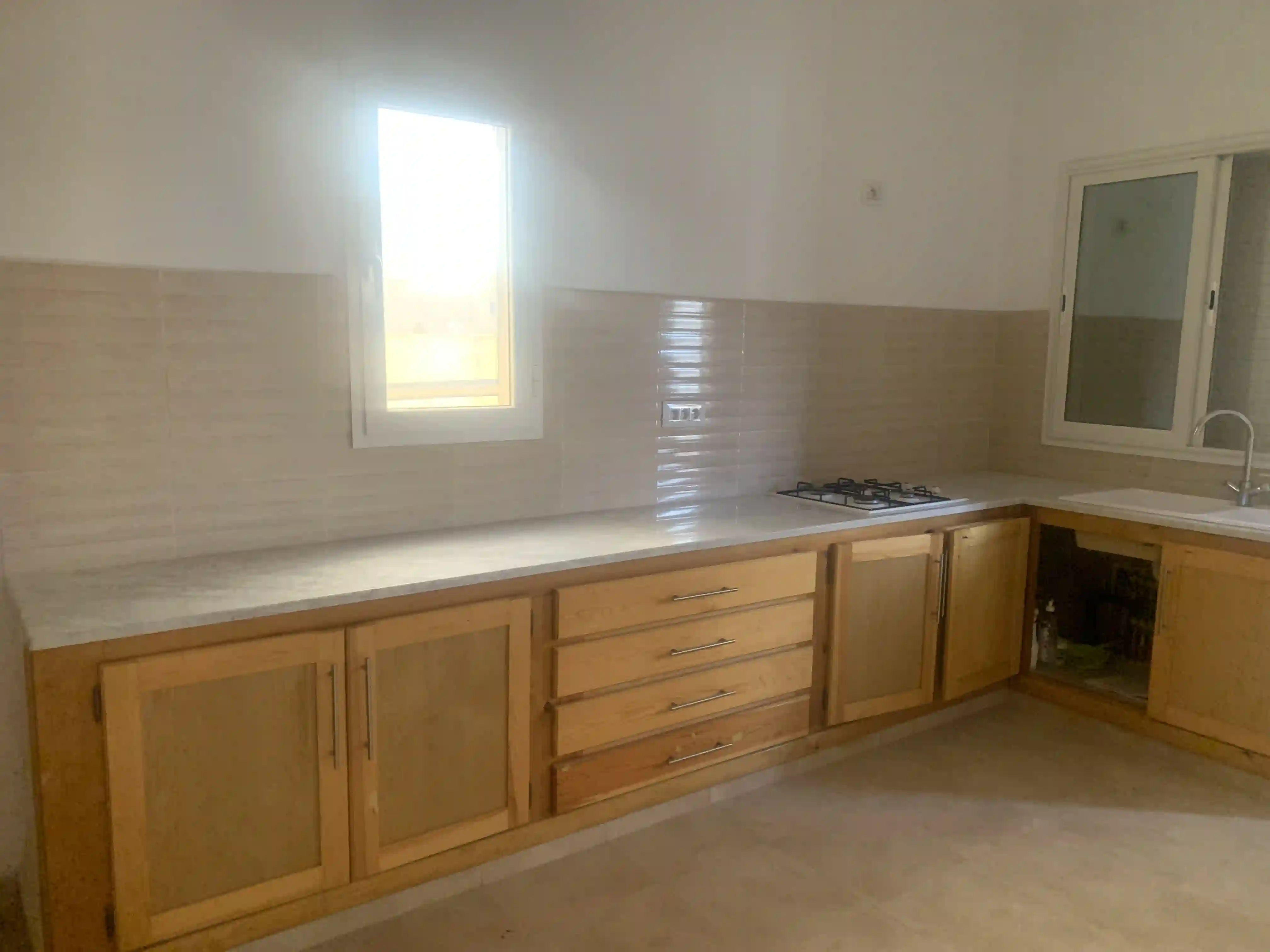 Maison à Raoued à Raoued