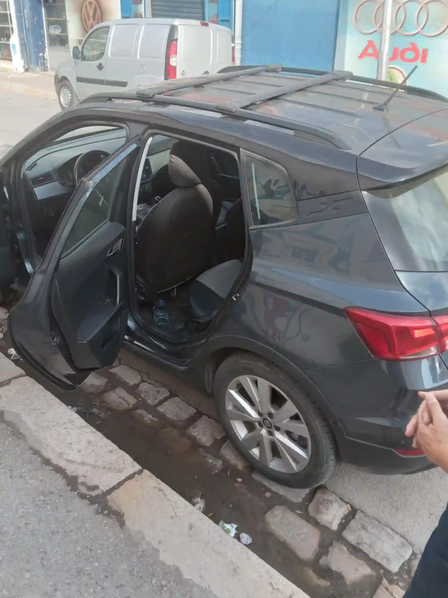 Seat Arona Style à Cite Oplympique - Vue 1