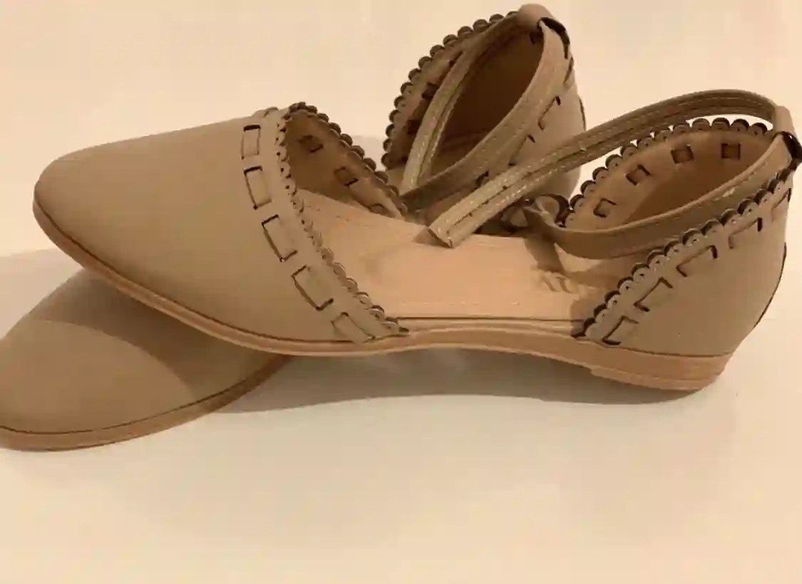 Neuf Chaussure