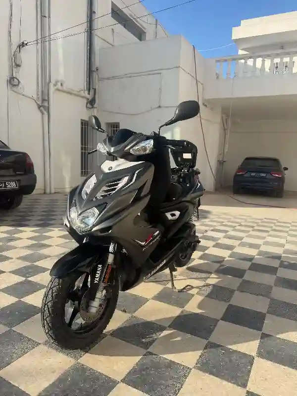 Yamaha Nitro Nouveau Modele (2017) - Vue 4