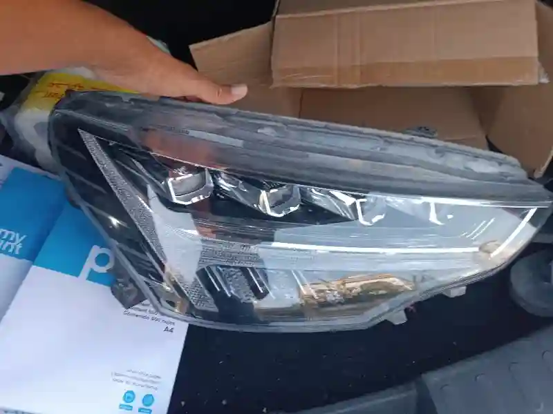 Capot Et Optique Haval Jolion - Vue 1
