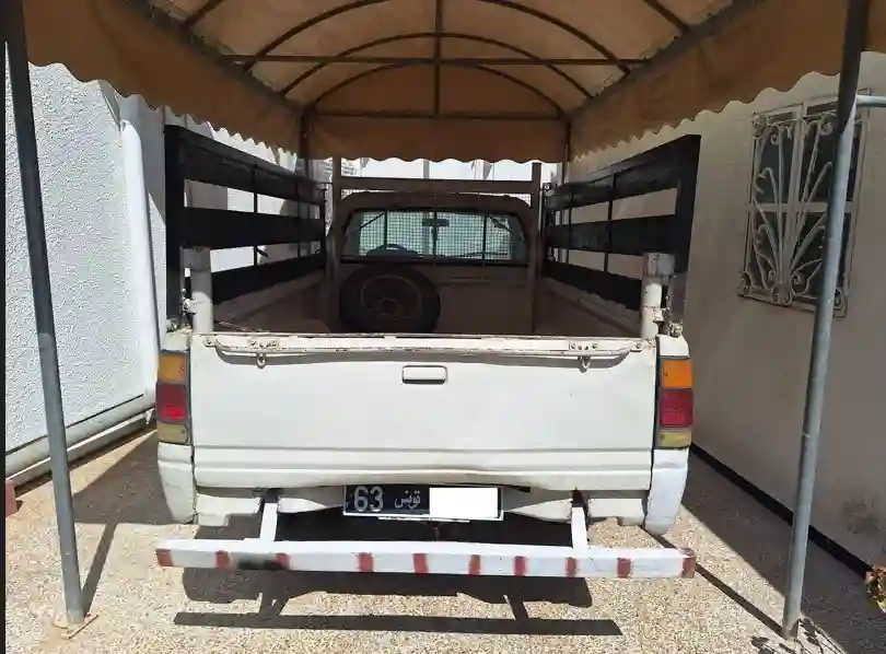 Isuzu tfr Propre à Nouvelle Medina - Vue 2