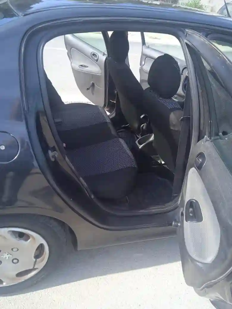 Peugeot 206 à Ben Arous - Vue 2