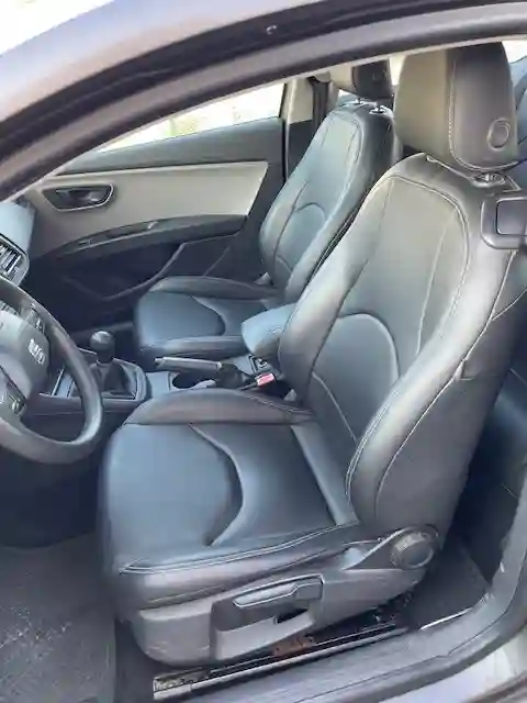 Seat Leon Essence 2015 - Vue 3