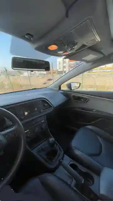 Seat Leon Essence 2015 - Vue 4