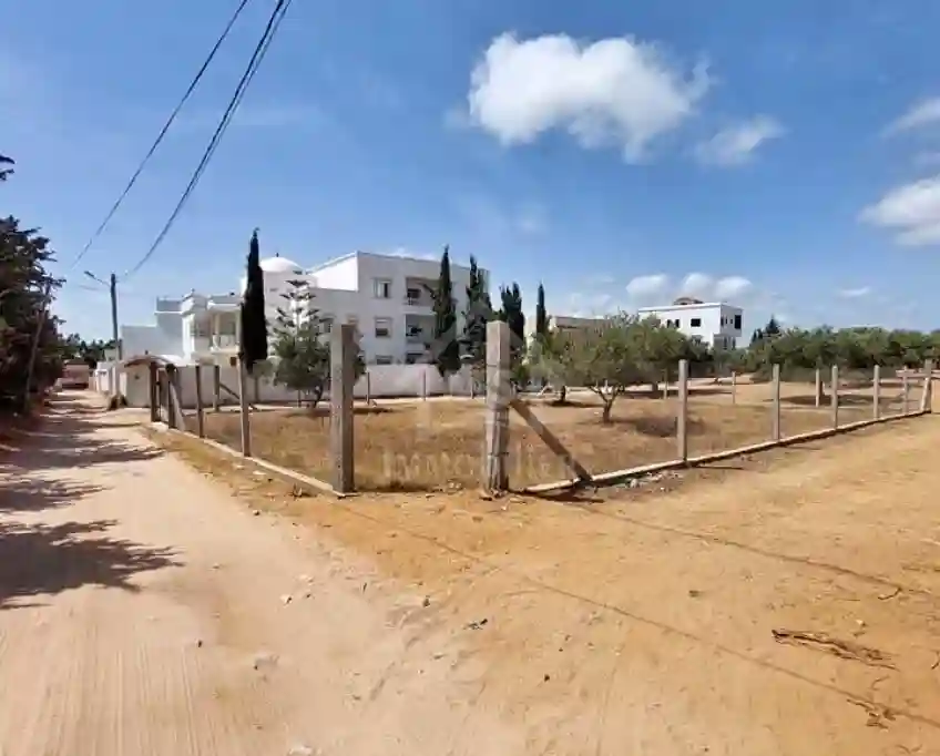 Terrain Viabilisé de 600 m² à Vendre à Hammamet 51355351 - Vue 3