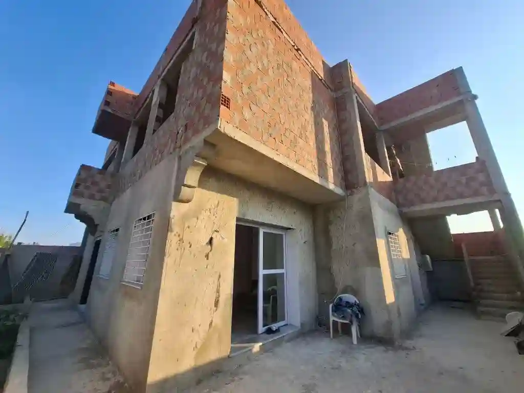 Maison D’angle Neuve 2025 Avec Jardin Garage et Étage Inachevé – - Vue 8