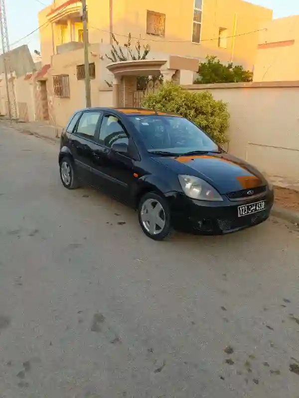 Ford Fiesta Essence 2006 - Vue 1