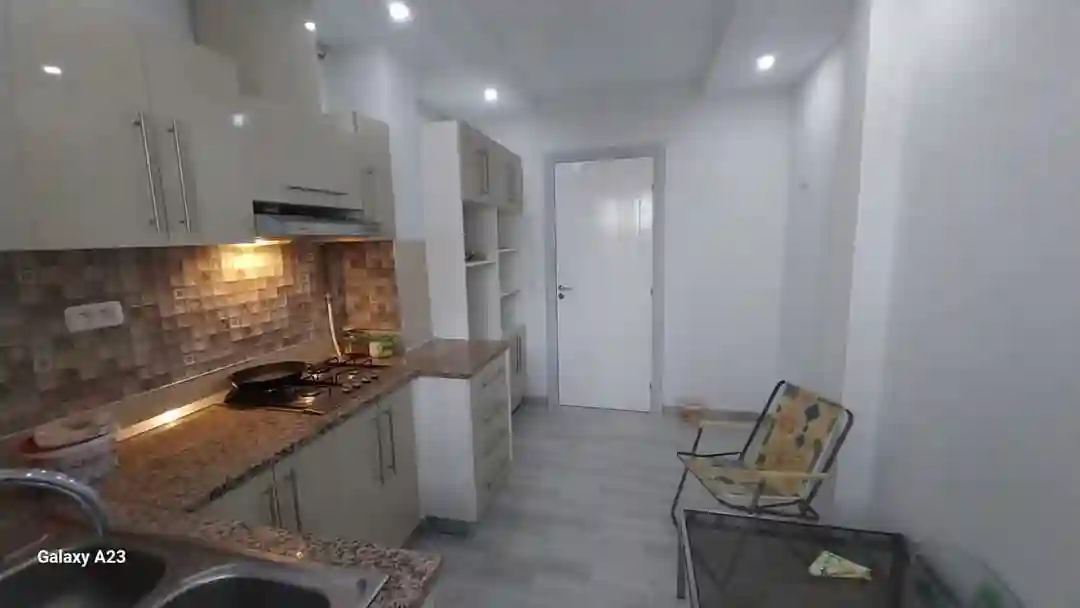 Un Appartement s Plus 3 au rdc à El Mourouj - Vue 1