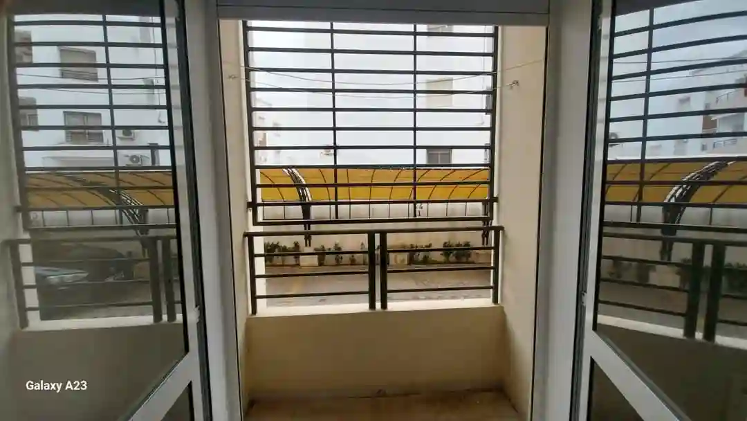 Un Appartement s Plus 3 au rdc à El Mourouj - Vue 4