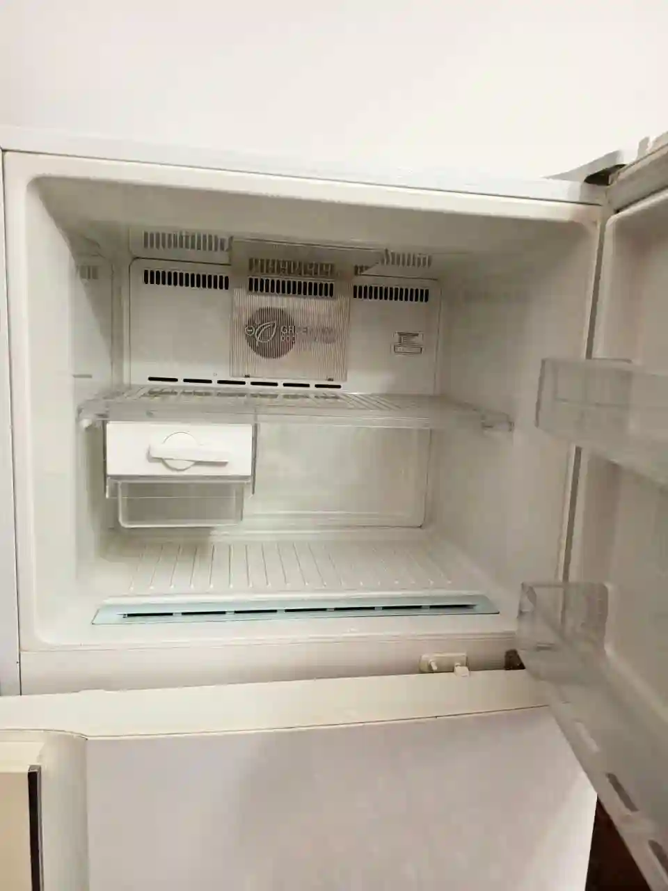 Réfrigérateur lg Très bon État à Mannouba - Vue 4
