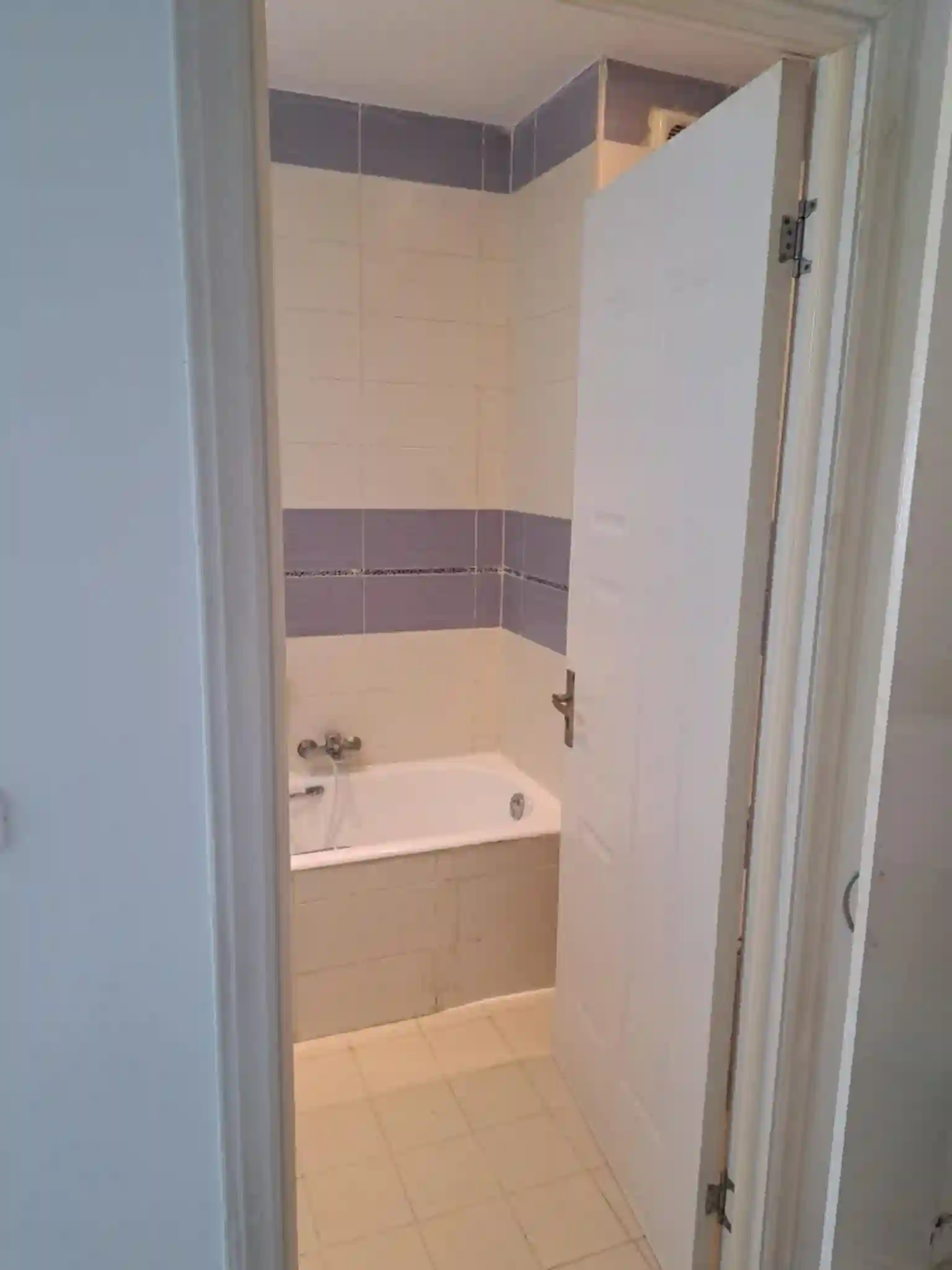 Un Appartement s1 au 2éme Étage à Ariana à Ariana - Vue 2