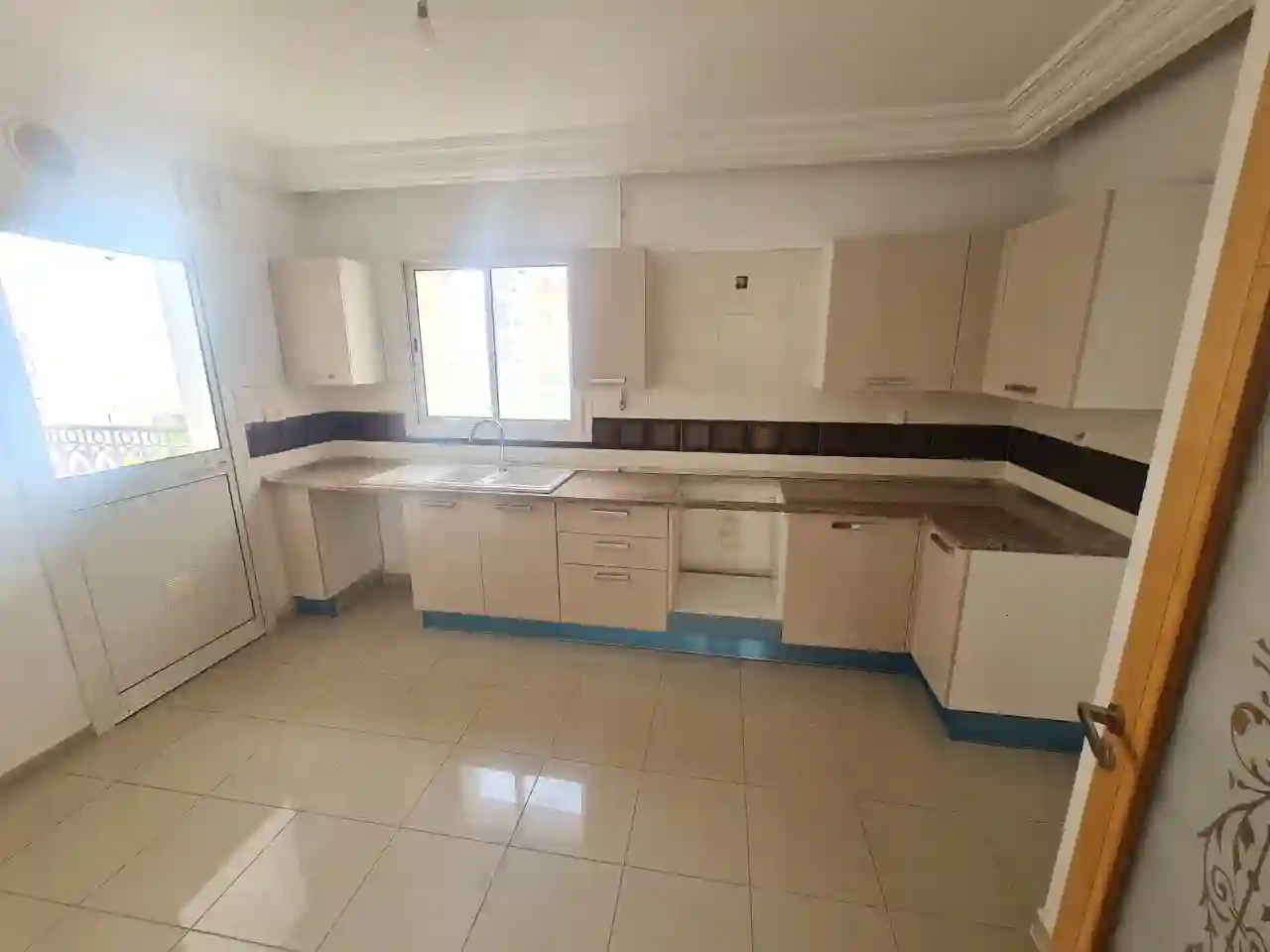 Appartement s2 Neuf à Cité les Palmeraies à El Aouina
