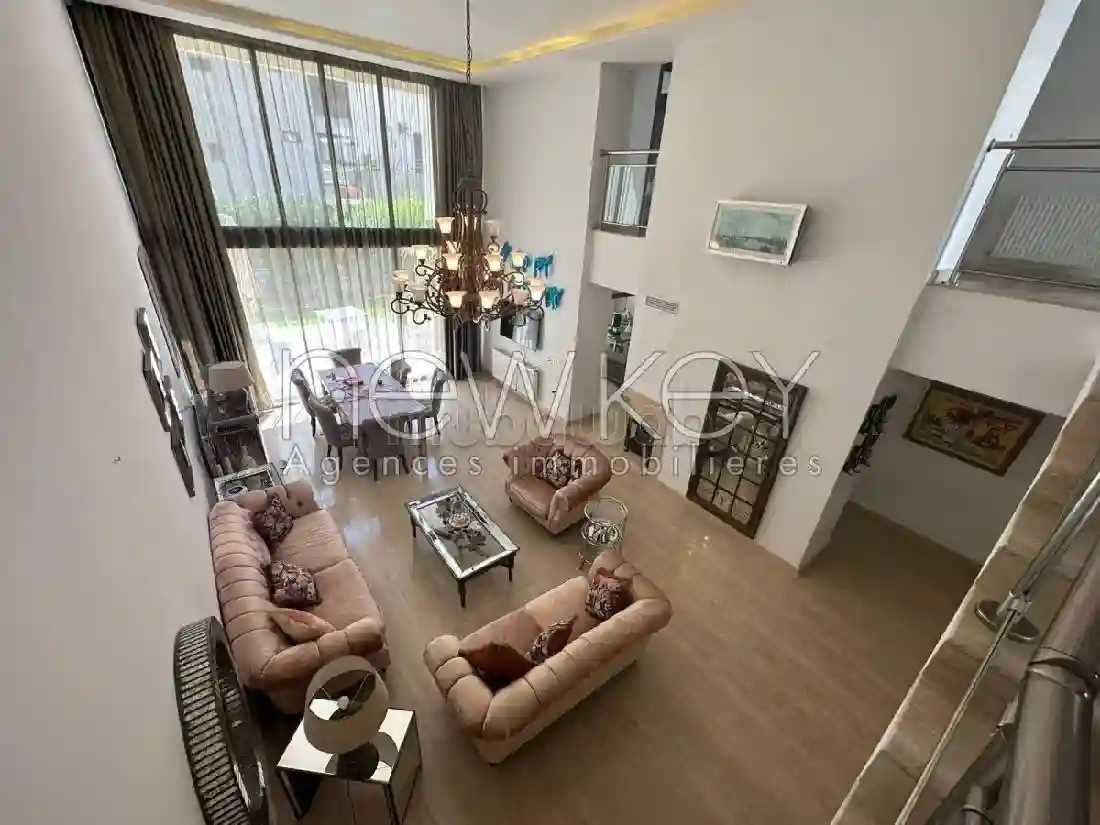 Un Superbe Triplex Avec Jardin à Louer à La Soukra - Vue 3