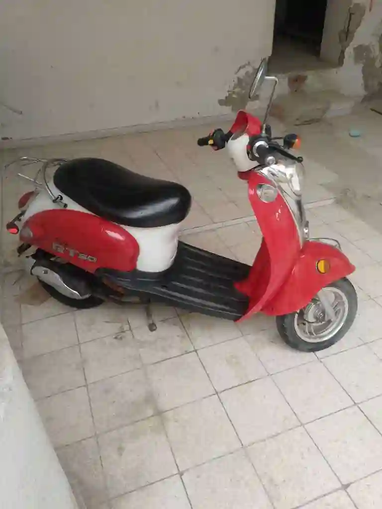 Vespa 50