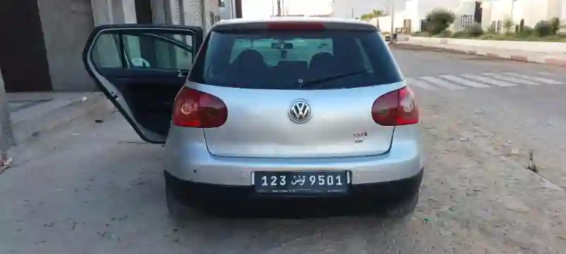 Volkswagen Golf 5 Diesel 2004 - Vue 1
