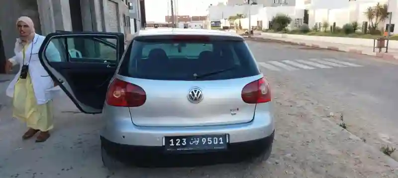 Volkswagen Golf 5 Diesel 2004 - Vue 2