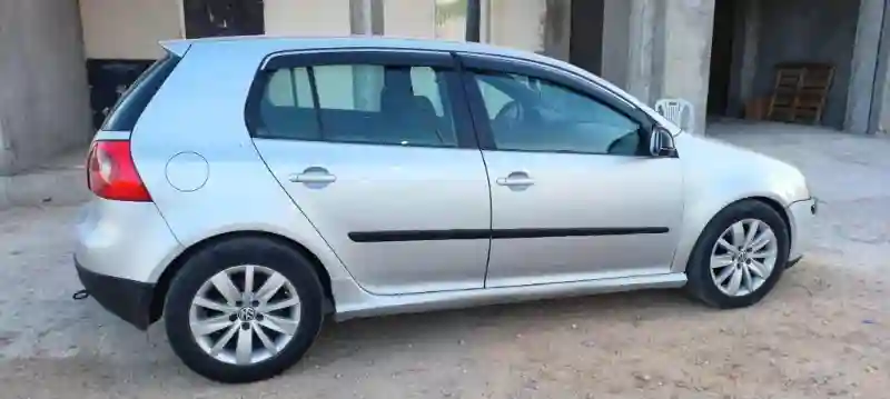 Volkswagen Golf 5 Diesel 2004 - Vue 4