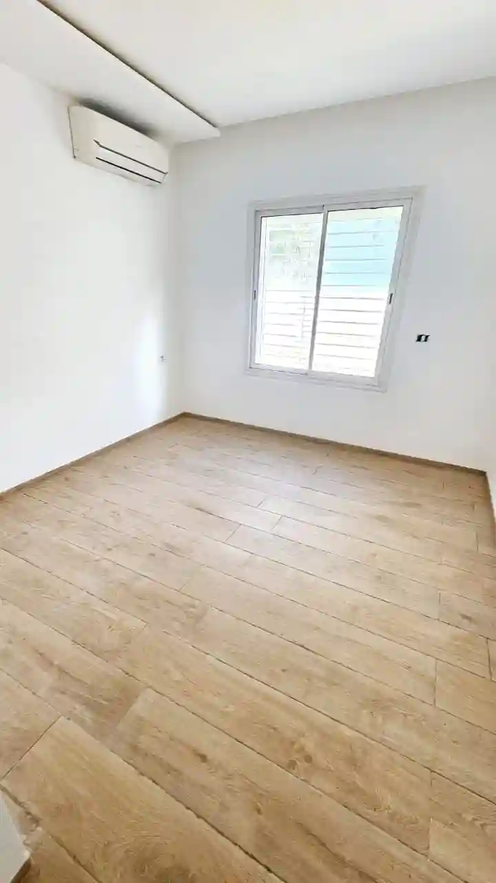 Un Appartement s2 Neuf à la Nouvelle Soukra à La Soukra - Vue 4