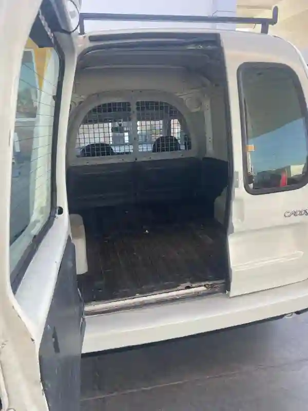 Volkswagen Caddy Diesel 2002 - Vue 2
